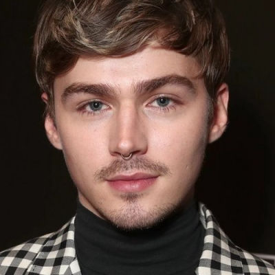 miles-heizer